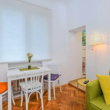 The Charming - One Bedroom By Flat Mаnager 索菲亞