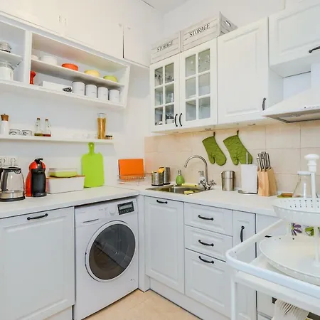 The Charming - One Bedroom By Flat Mаnager Appartamento *